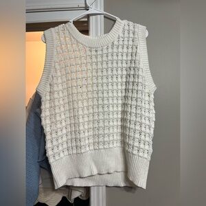 Pinch White Textured Sleeveless Top
